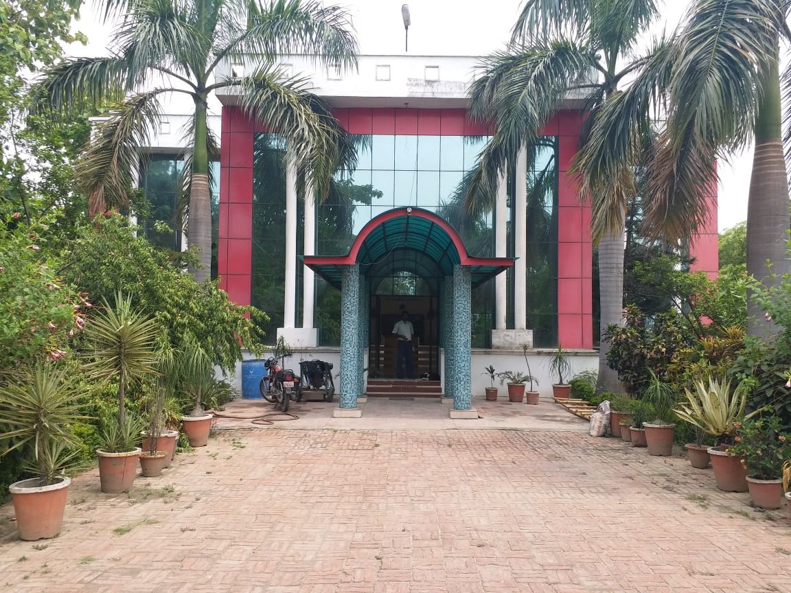 B. S. Public School