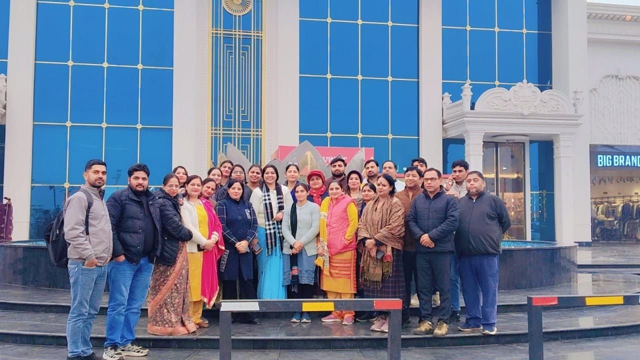D A V Centenary Public School
