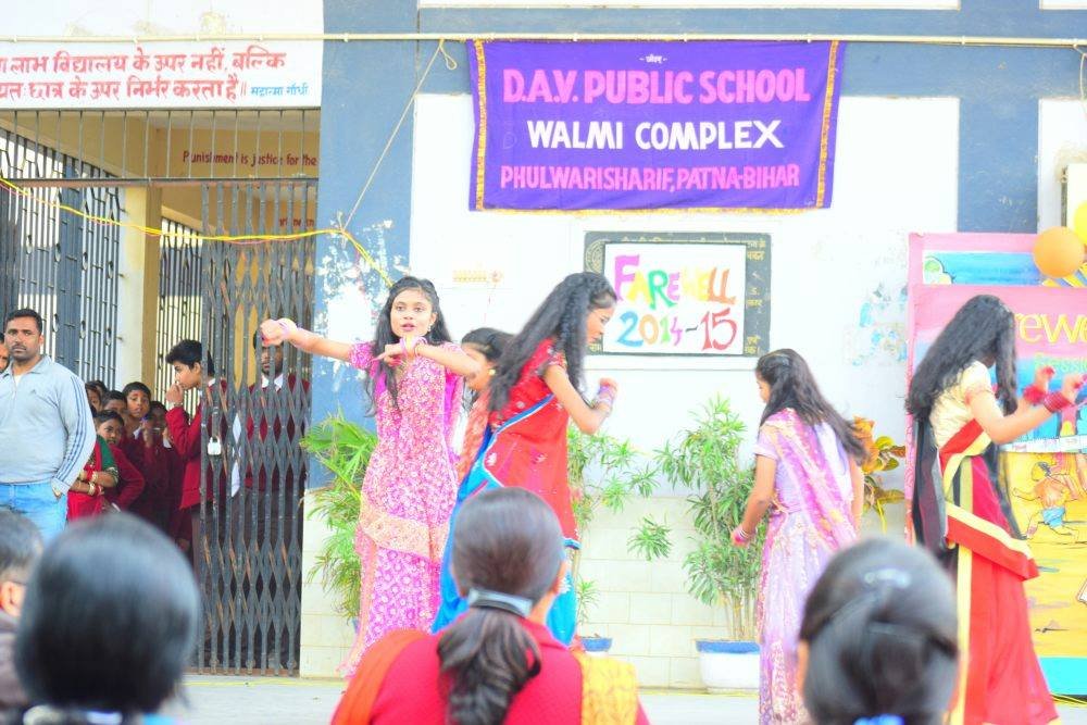 D A V Public School
