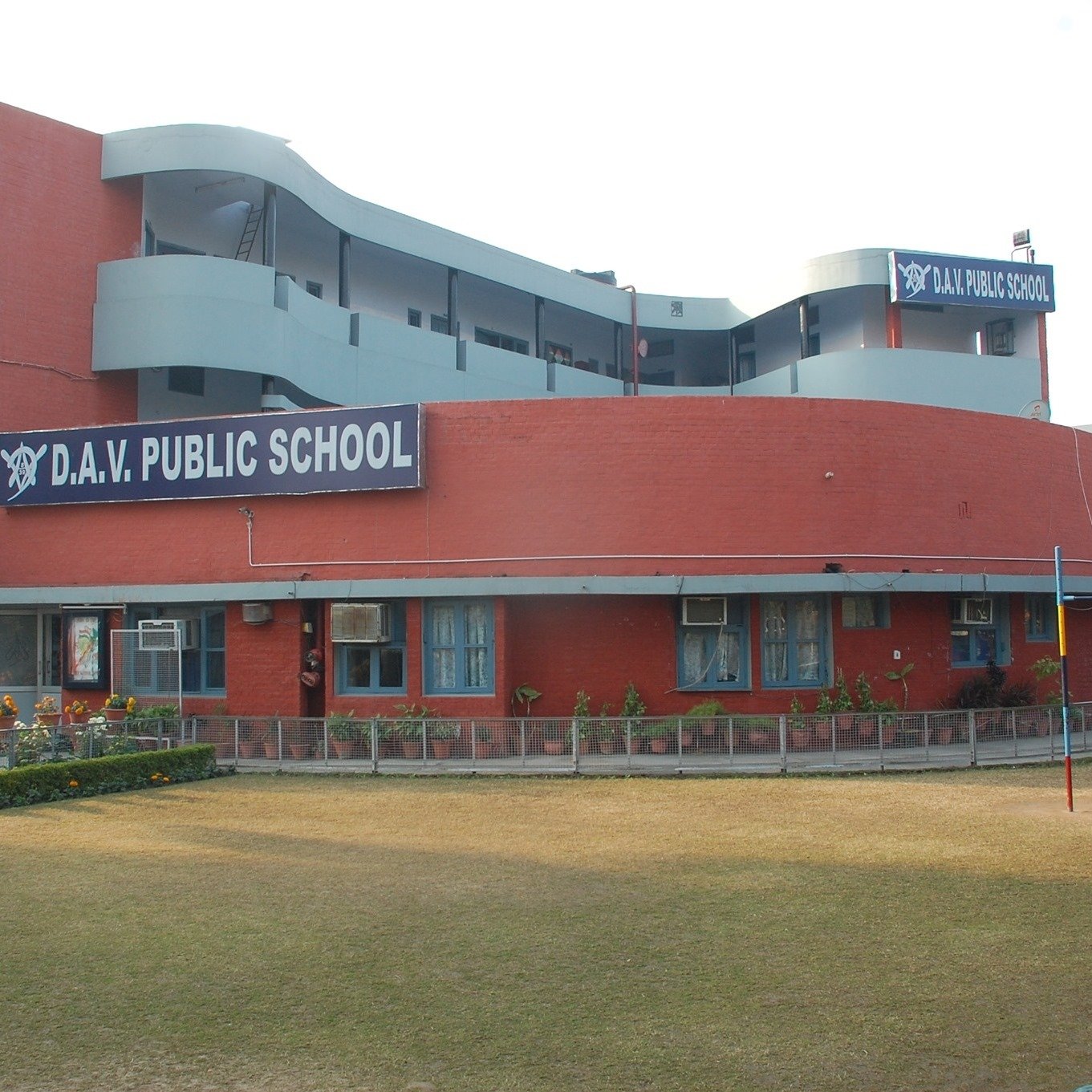 D A V Public School