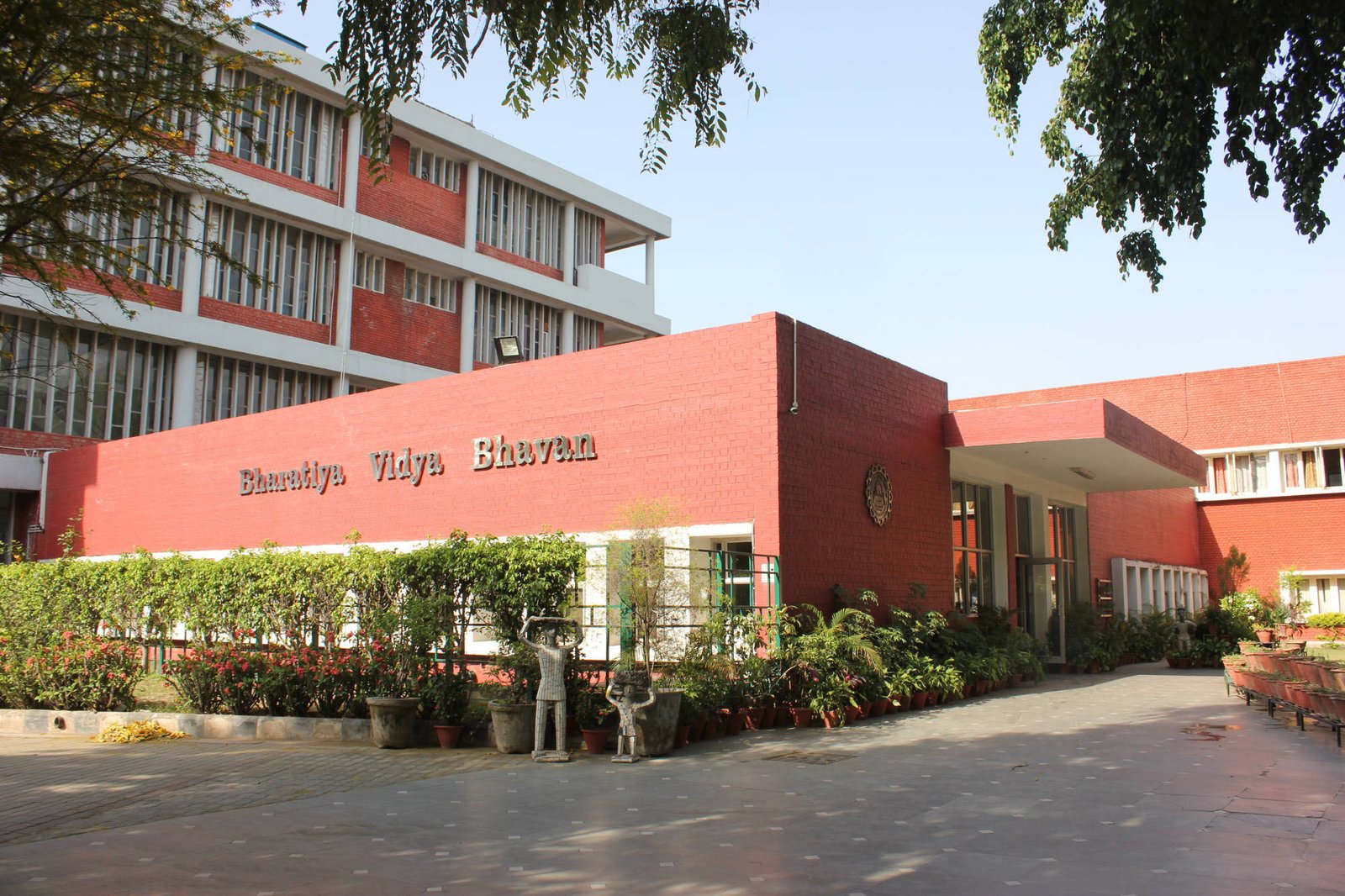 D.R.A. BHAVAN VIDYALAYA