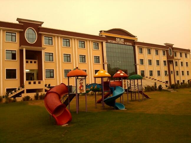 Delhi International School