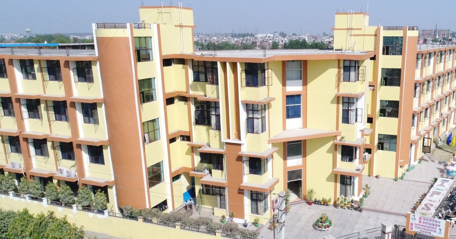 International Public Sr. Sec. School