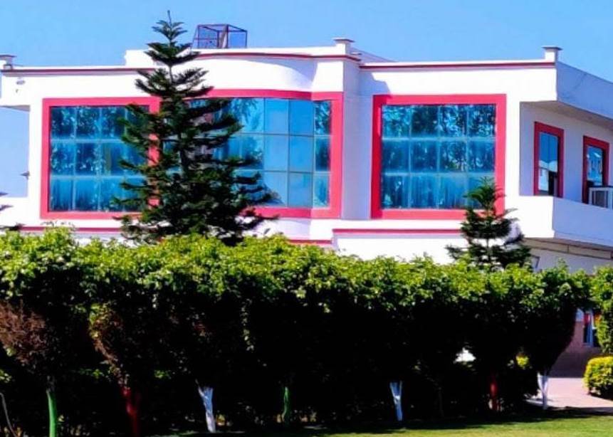 Pioneer Sr. Sec. School