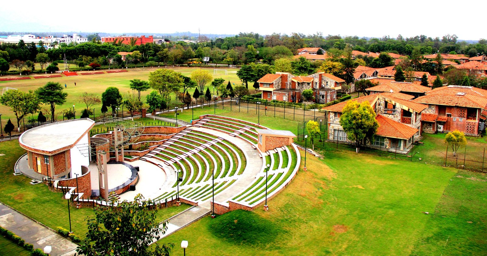 SelaQui International School
