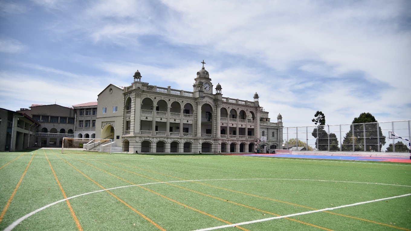 St. George\'s College