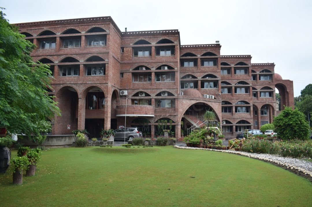 St. Stephen\'s School