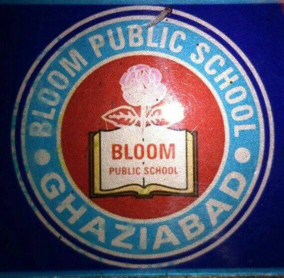 Bloom Public School logo